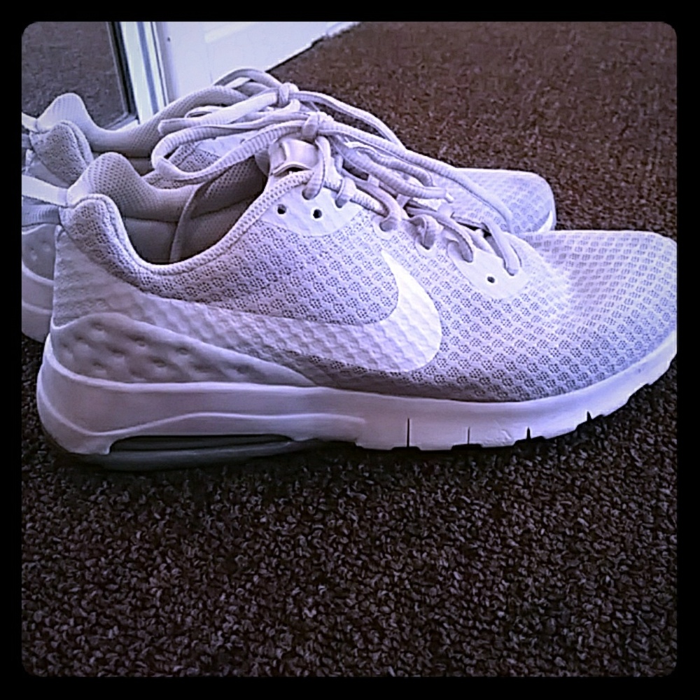 Nike Air woman's shoe